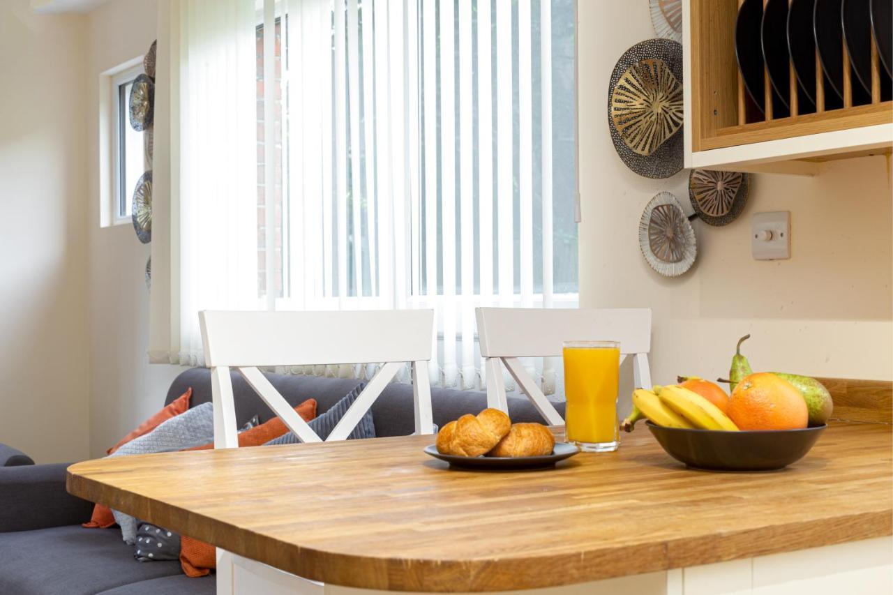 Orchid House- Near Watford Junction Apartment Watford (Hertfordshire)