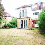 Orchid House- Near Watford Junction
